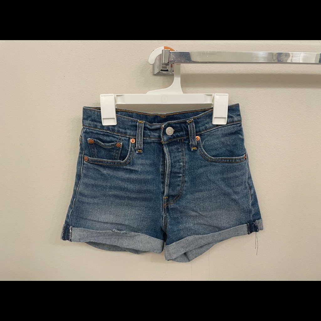 Brand New Condition Levis 24